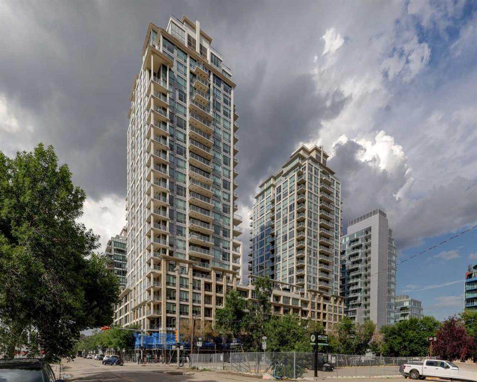222 Riverfront Avenue - Photo 1