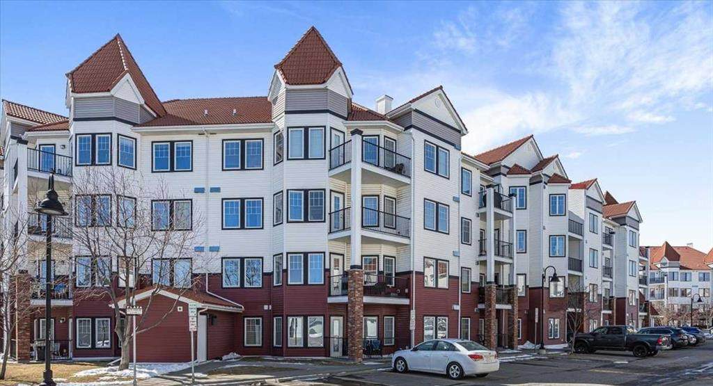 30 Royal Oak Plaza - Photo 1