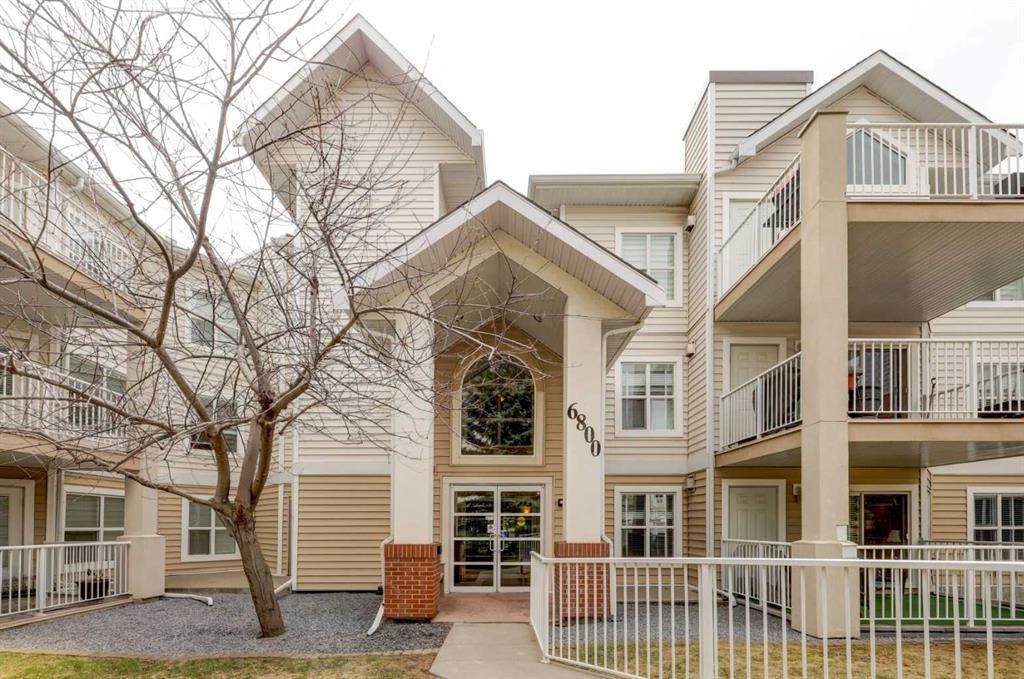 6800 Hunterview Drive - Photo 1
