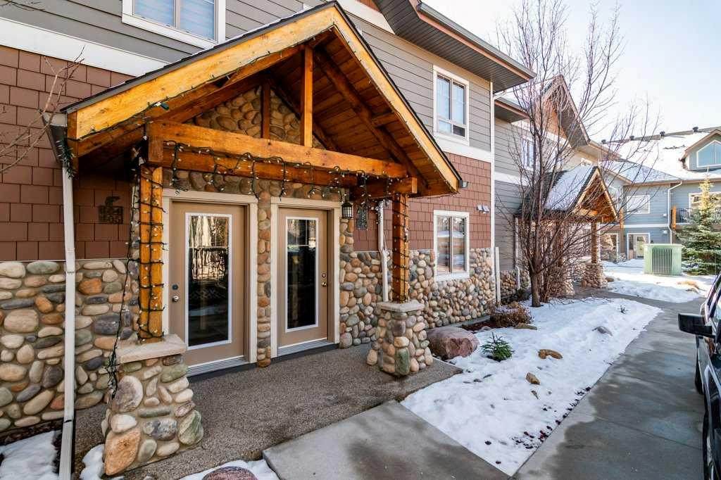 401 4 Street - Photo 1