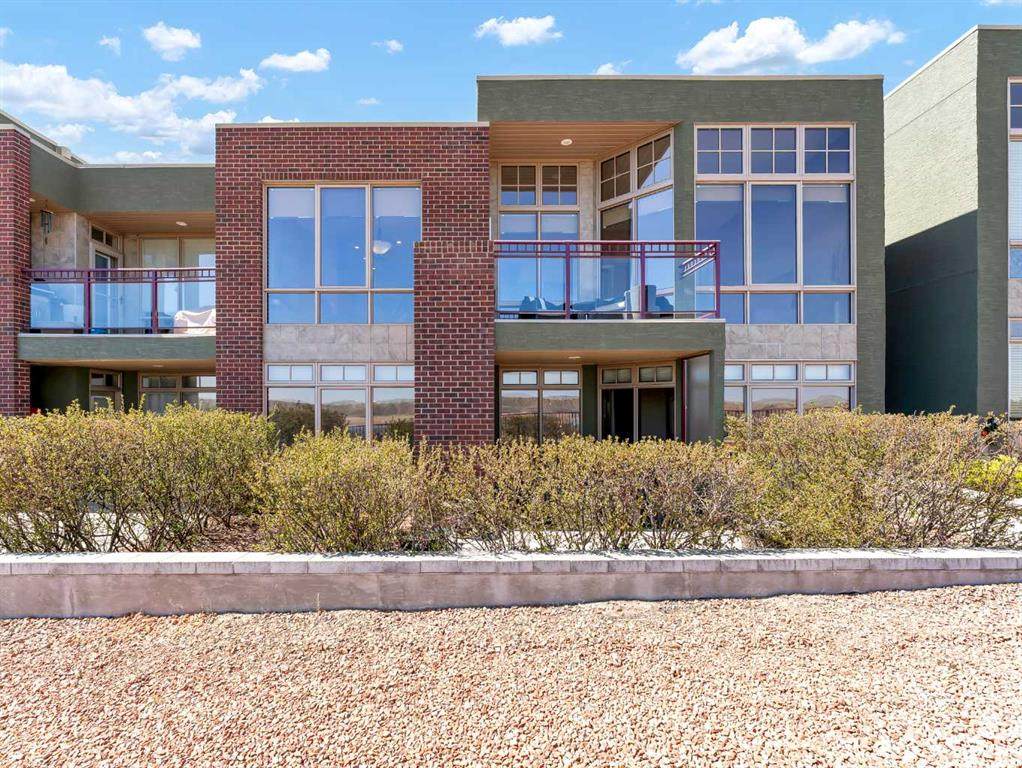 16 Palisades Mews - Photo 1