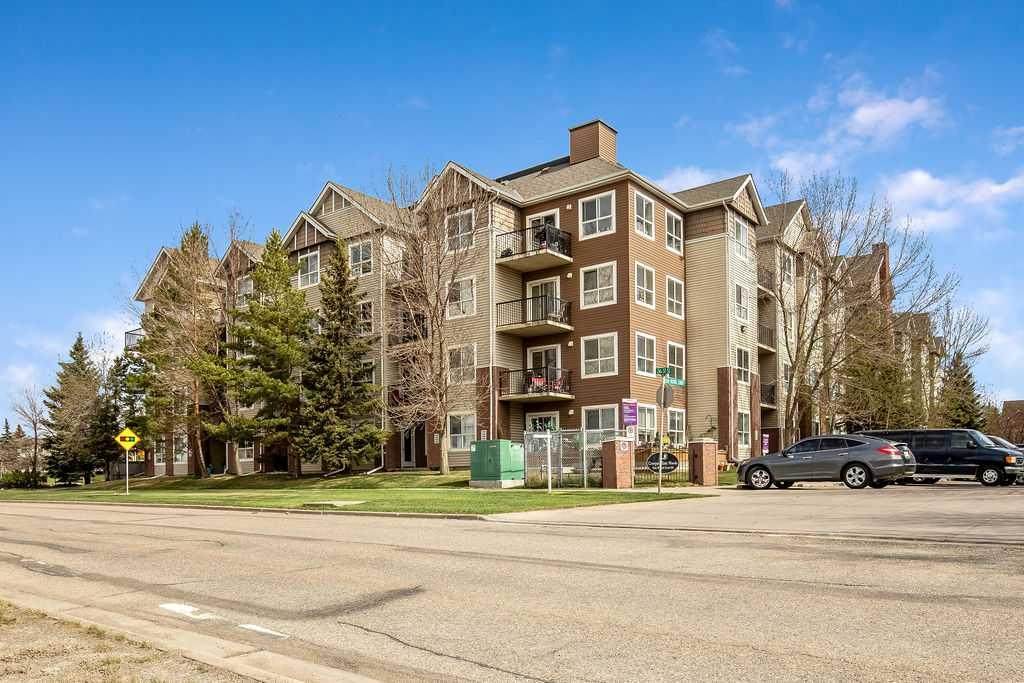 73 Erin Woods Court - Photo 1