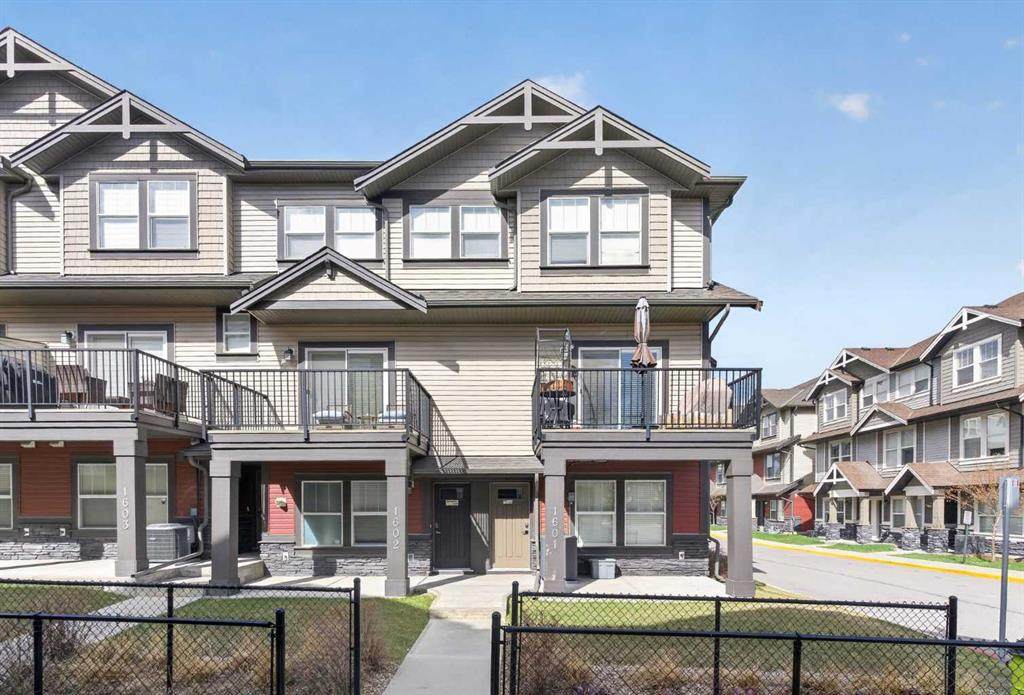 280 Williamstown Close - Photo 1