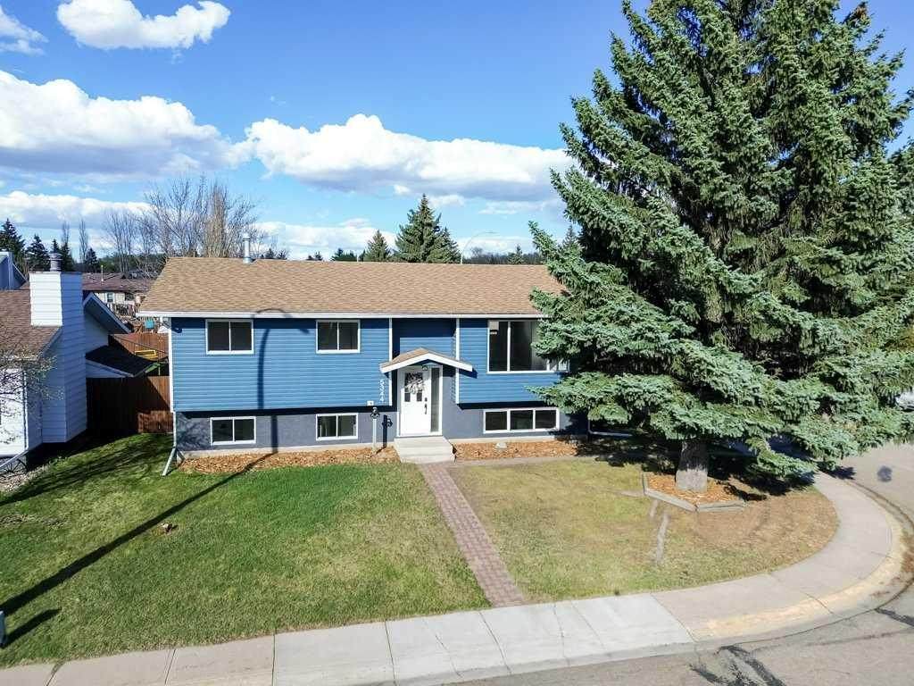 5344 37A Street - Photo 1