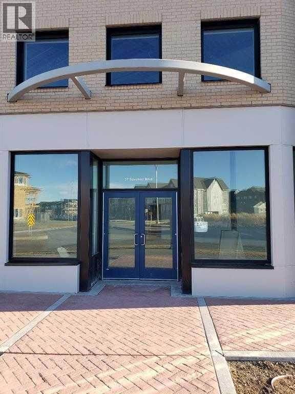 37 Savanna Boulevard - Photo 1