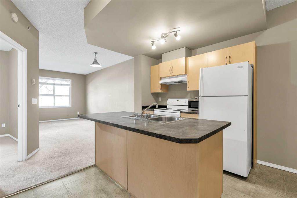 73 Erin Woods Court - Photo 1