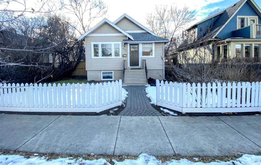 215 10 Avenue - Photo 1