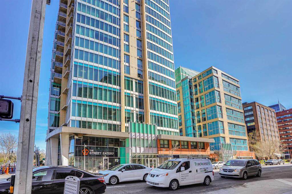 880 4 Avenue - Photo 1