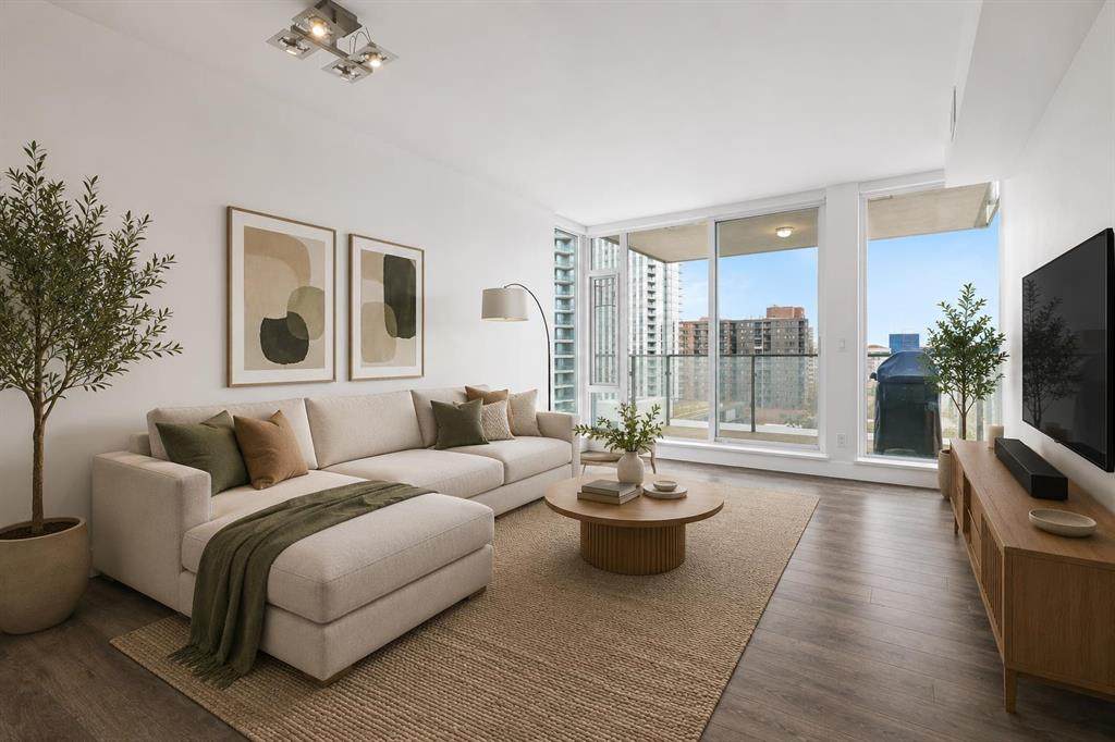 519 Riverfront Avenue - Photo 1