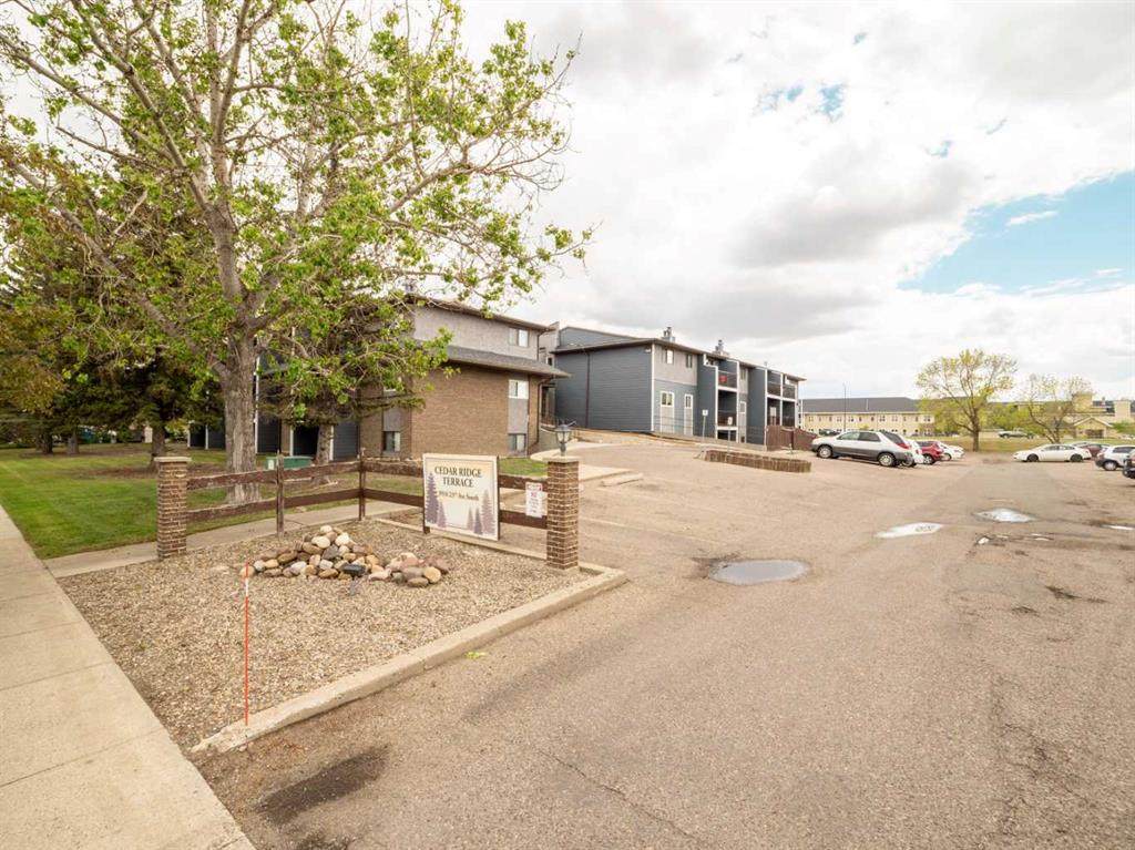 3910 23 Avenue - Photo 1