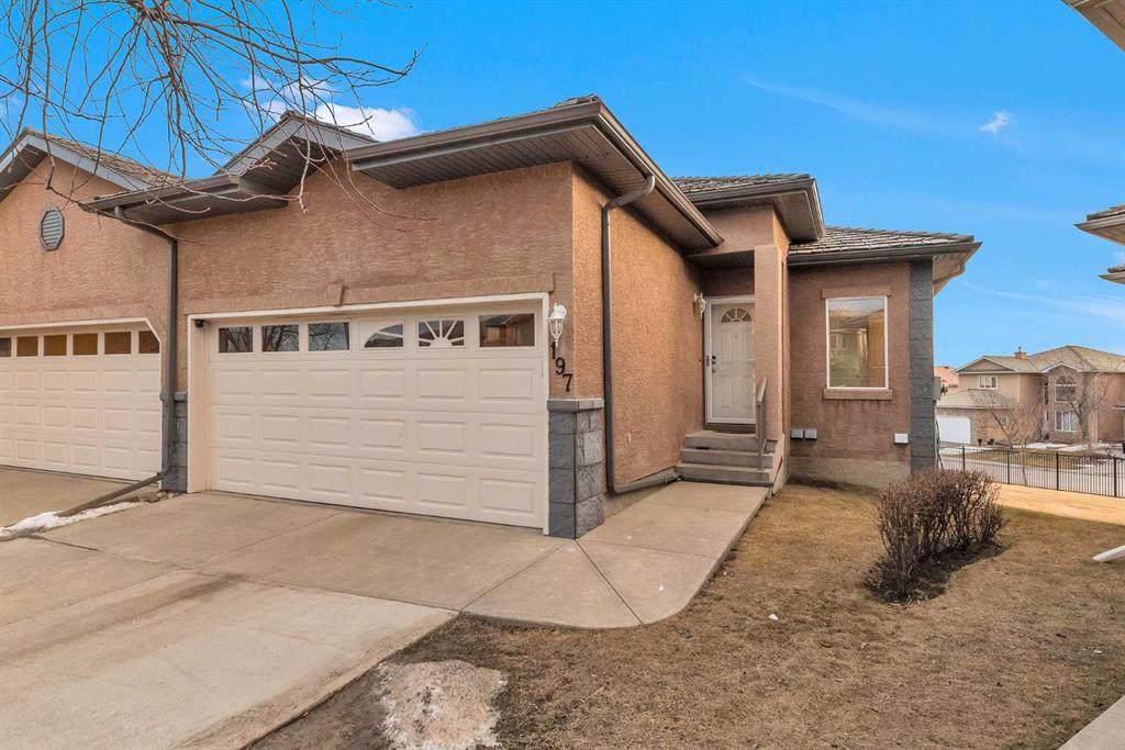 197 Royal Crest View - Photo 1