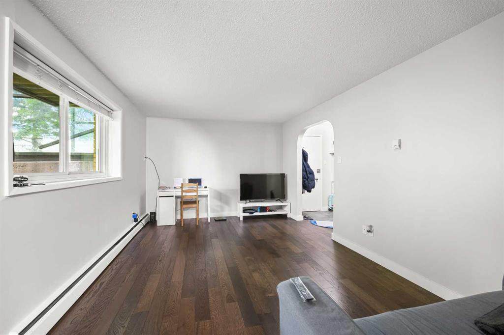 https://bt-photos.global.ssl.fastly.net/calgary/orig_boomver_1_A2315064-2.jpg