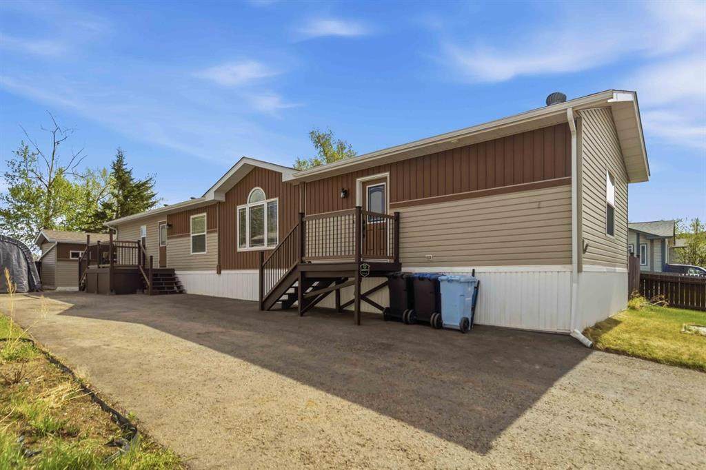 157 Gregoire Crescent - Photo 1