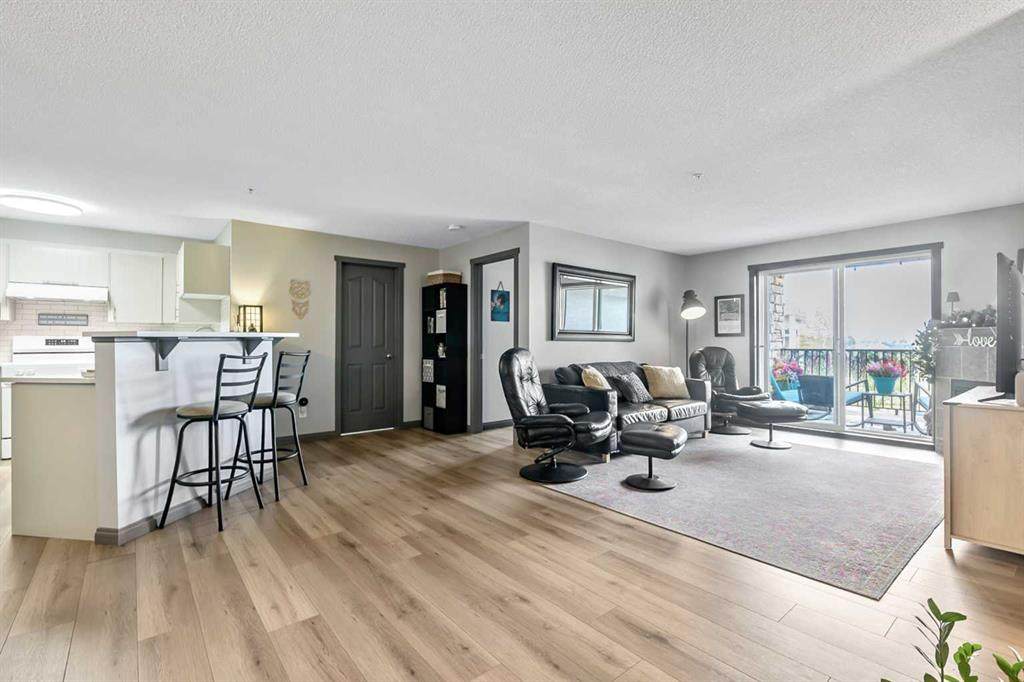https://bt-photos.global.ssl.fastly.net/calgary/orig_boomver_1_A2315381-2.jpg