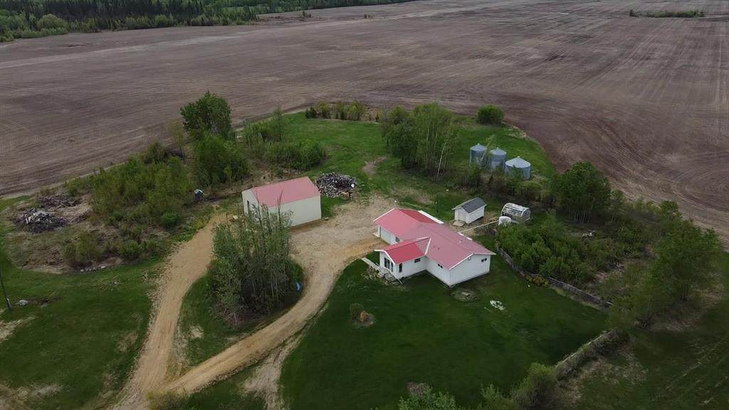 872068 Range Road 235 - Photo 1