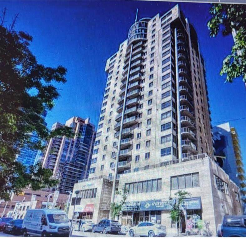 683 10 Street - Photo 1