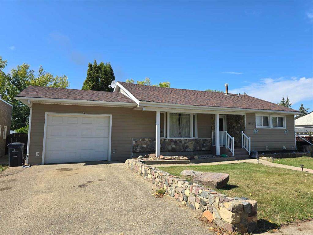 8602 95 Street - Photo 1