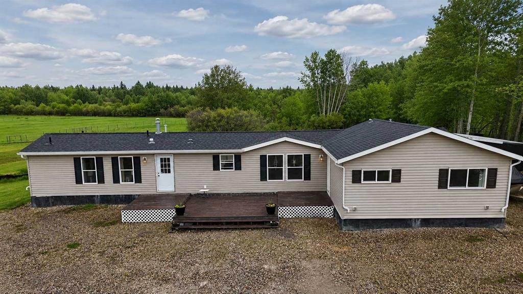 17010 Township Road 542 - Photo 1