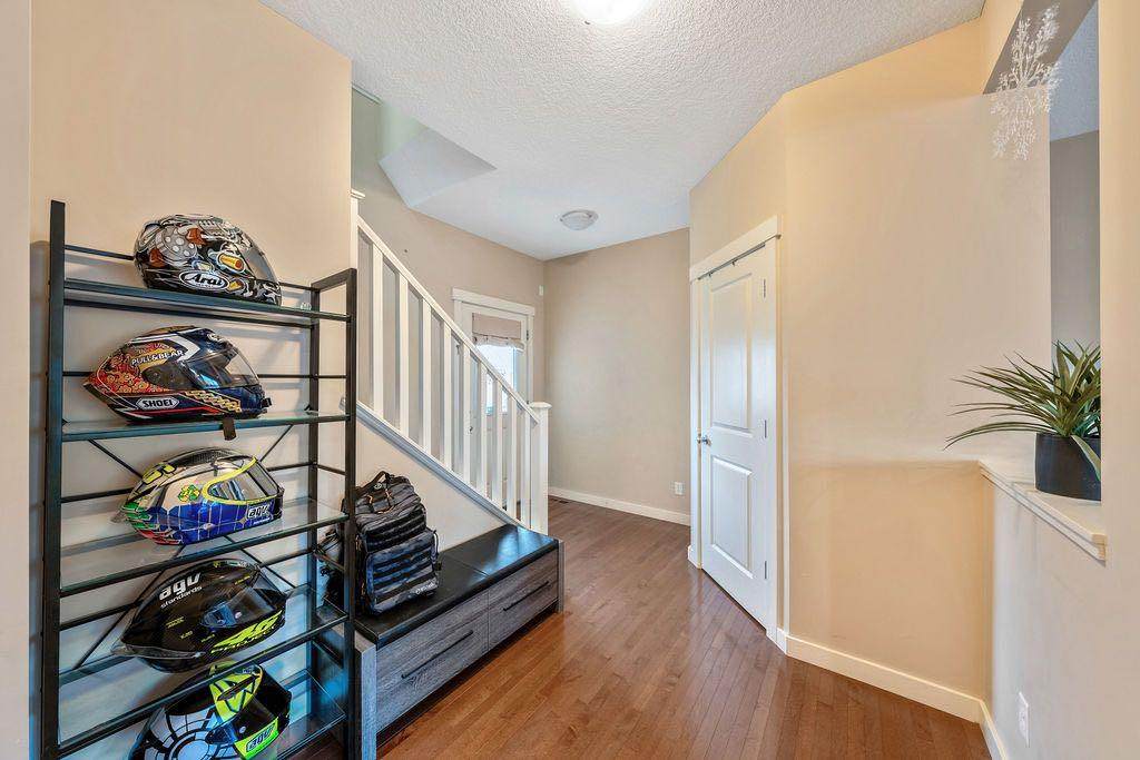 https://bt-photos.global.ssl.fastly.net/calgary/orig_boomver_1_A2317344-2.jpg