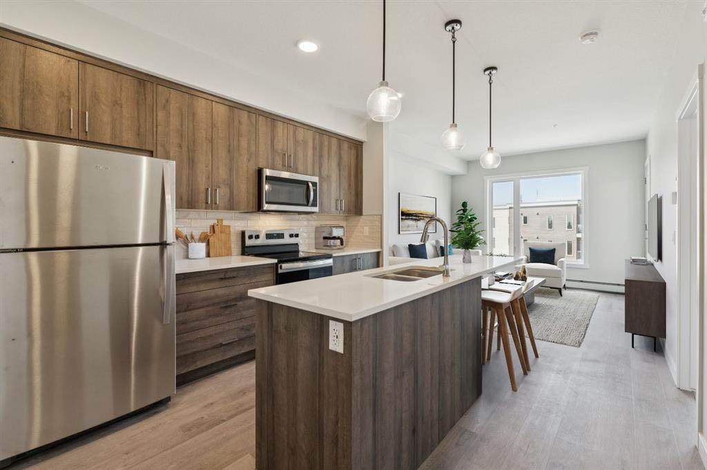700 Shawnee Square - Photo 1
