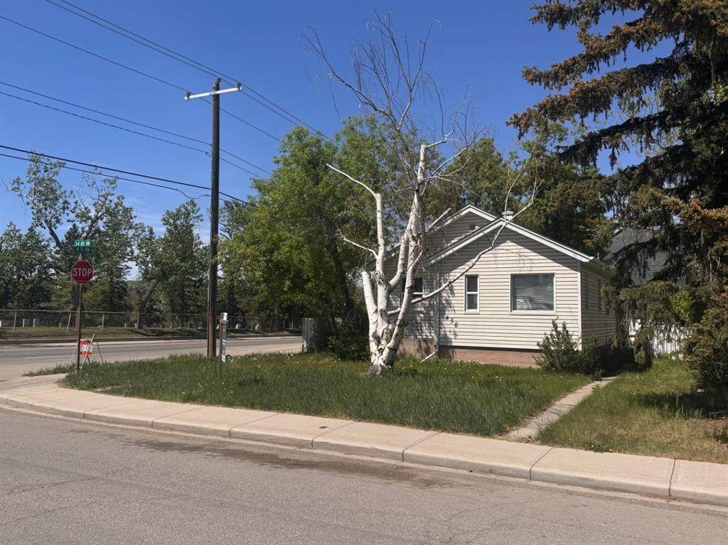 458 34 Avenue - Photo 1