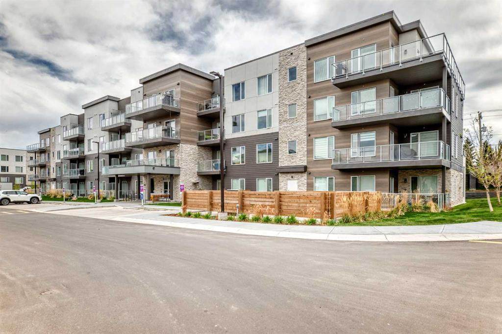 200 Shawnee Square - Photo 1