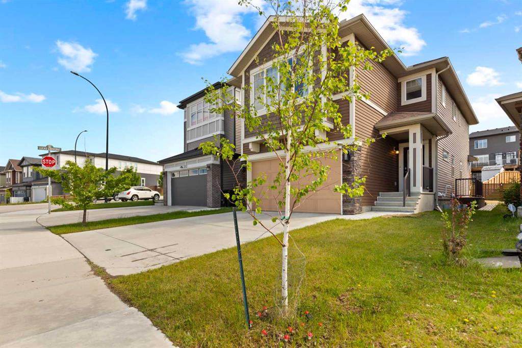 249 Lucas Crescent - Photo 1