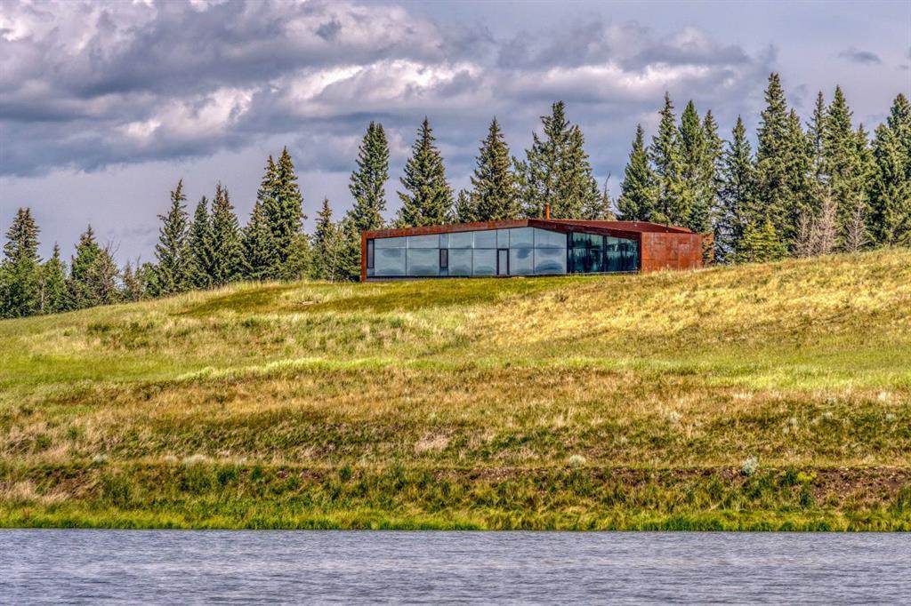 https://bt-photos.global.ssl.fastly.net/calgary/orig_boomver_1_A2318333-2.jpg
