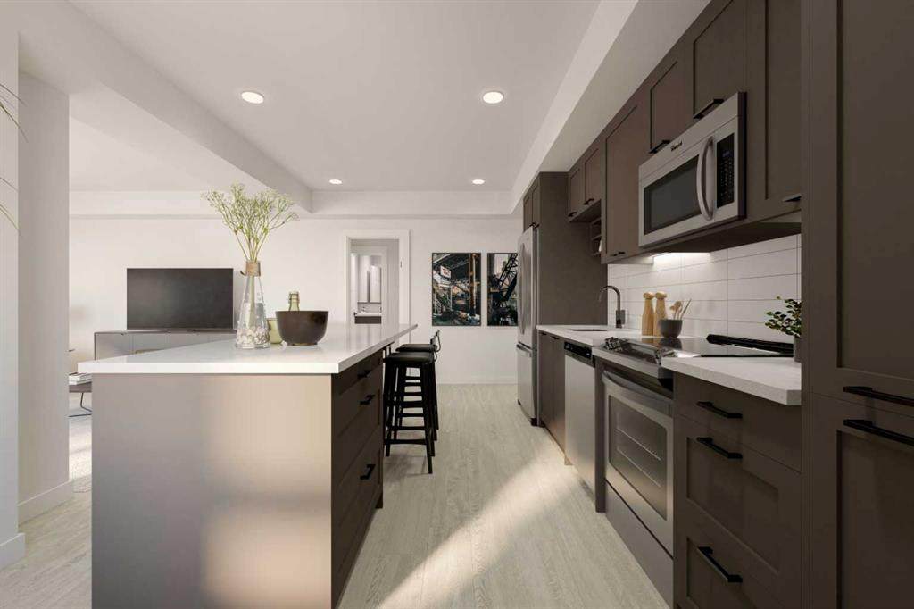 210 18 Avenue - Photo 1