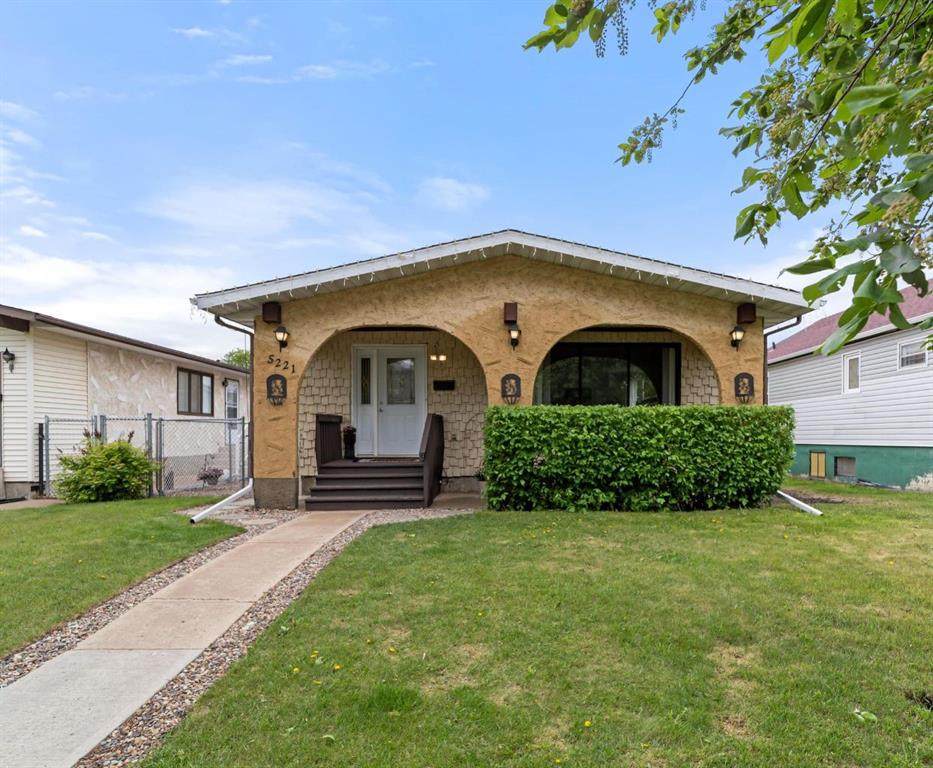 5221 42 Street - Photo 1