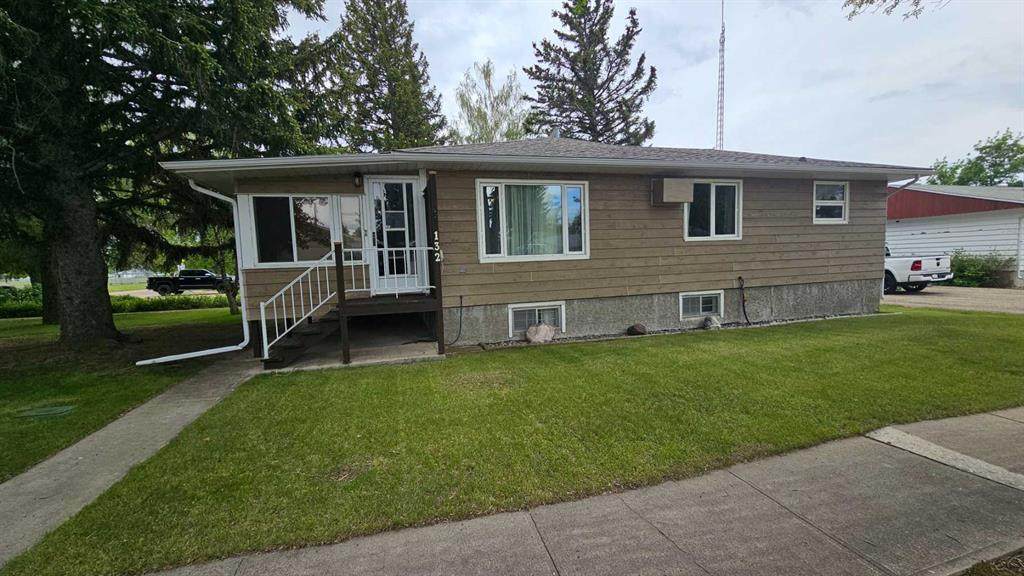 132 5 Avenue - Photo 1