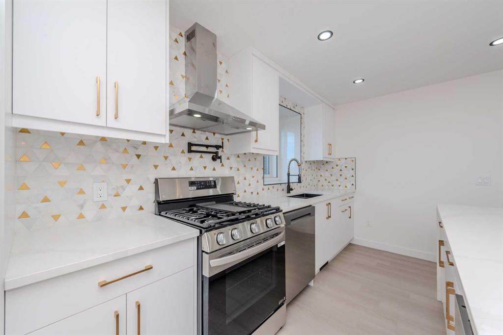 93 Coral Reef Crescent - Photo 1