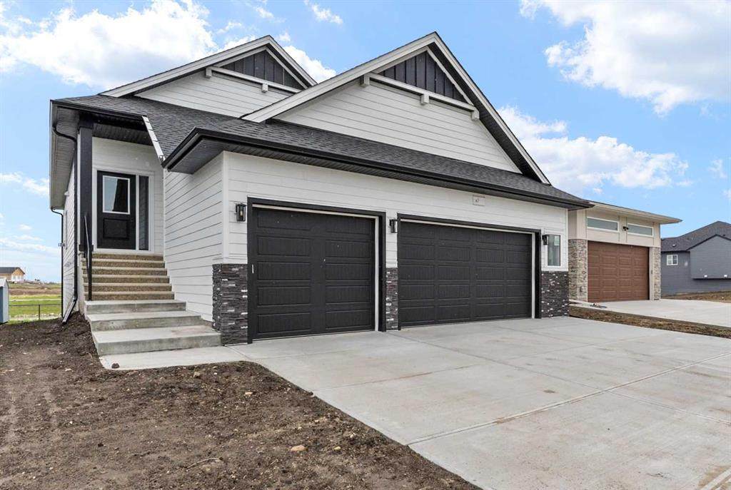 716 Mandalay Avenue - Photo 1