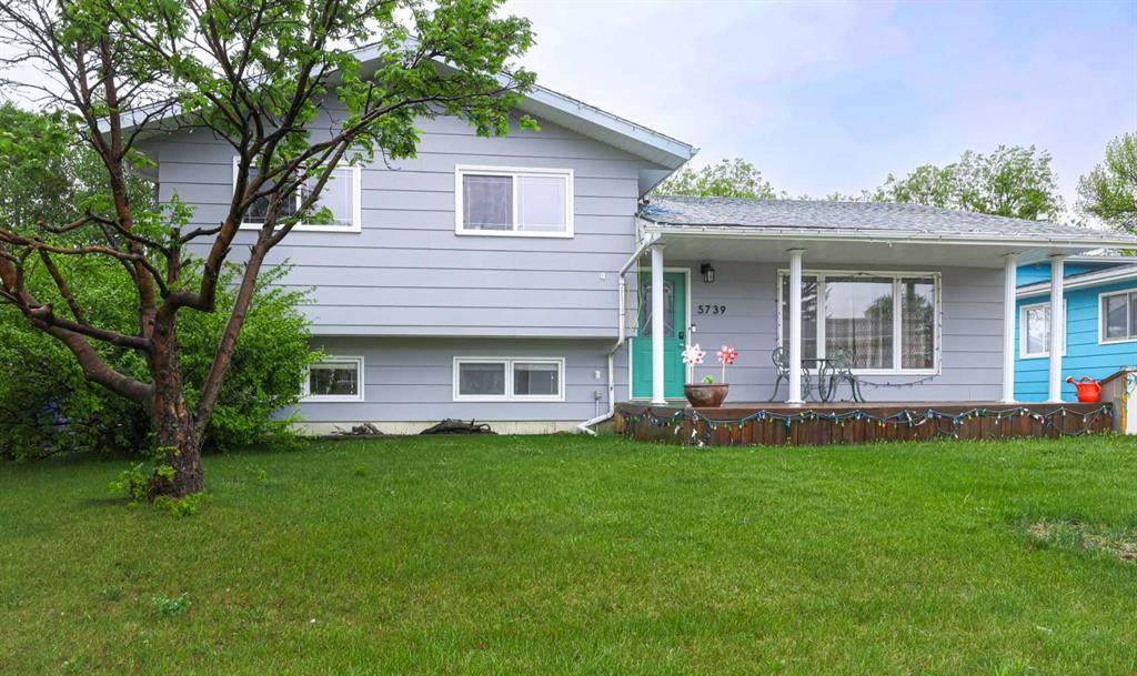 5739 55 Street - Photo 1