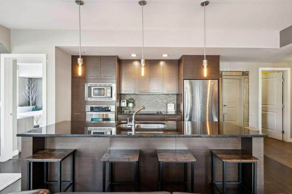 540 34 Street - Photo 1