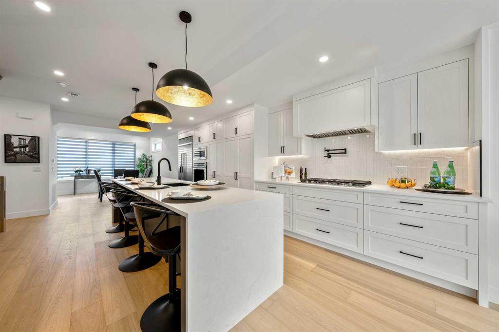 2518 16B Street - Photo 1