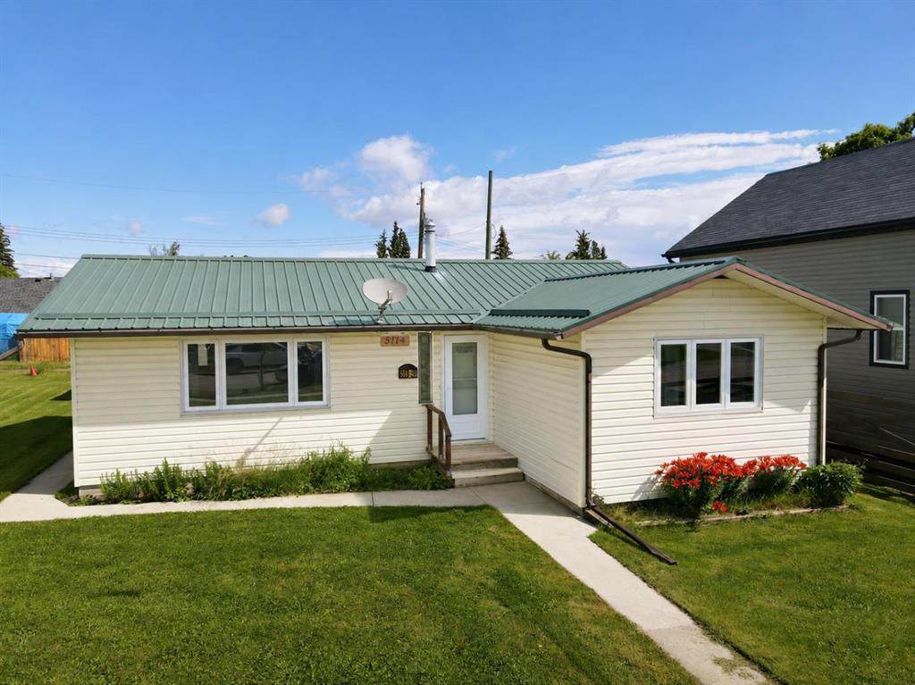 5114 47 Avenue - Photo 1