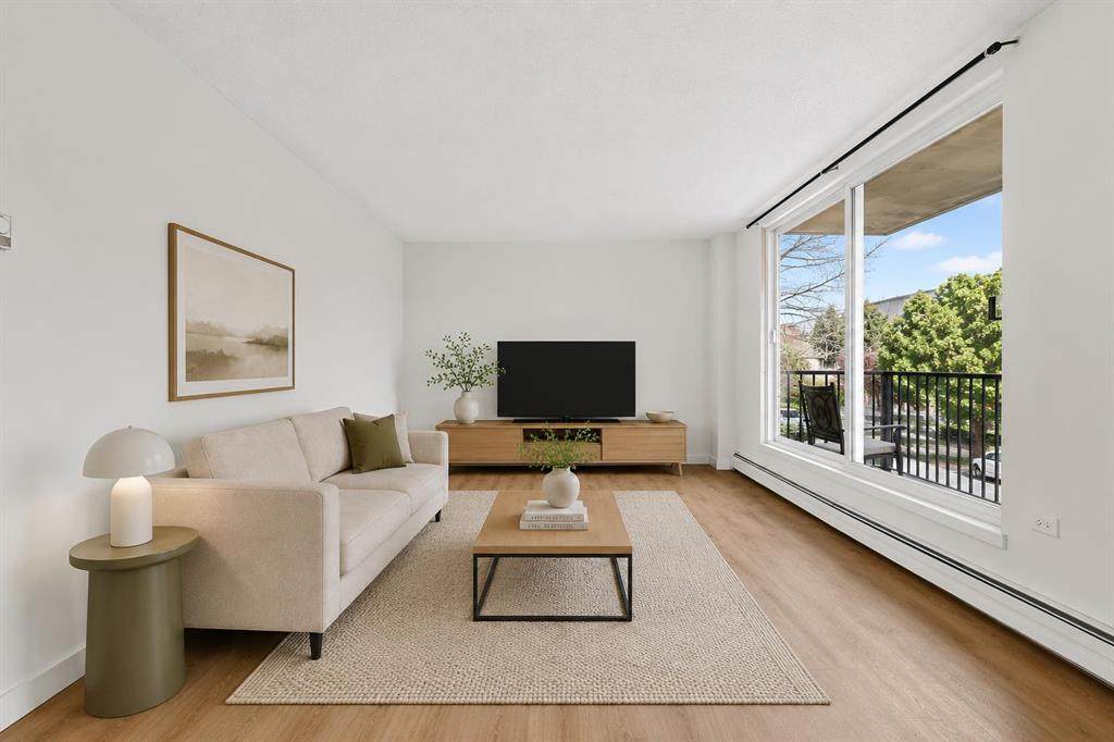 635 57 Avenue - Photo 1