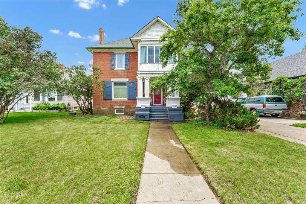 335 1 Street - Photo 1