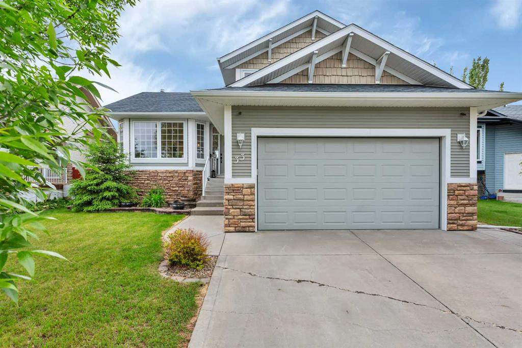 33 Walker Boulevard - Photo 1