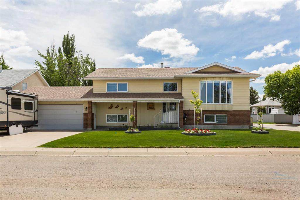 2123 16 Avenue - Photo 1