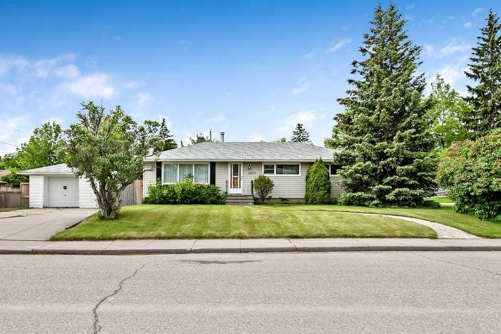 3807 25 Avenue - Photo 1