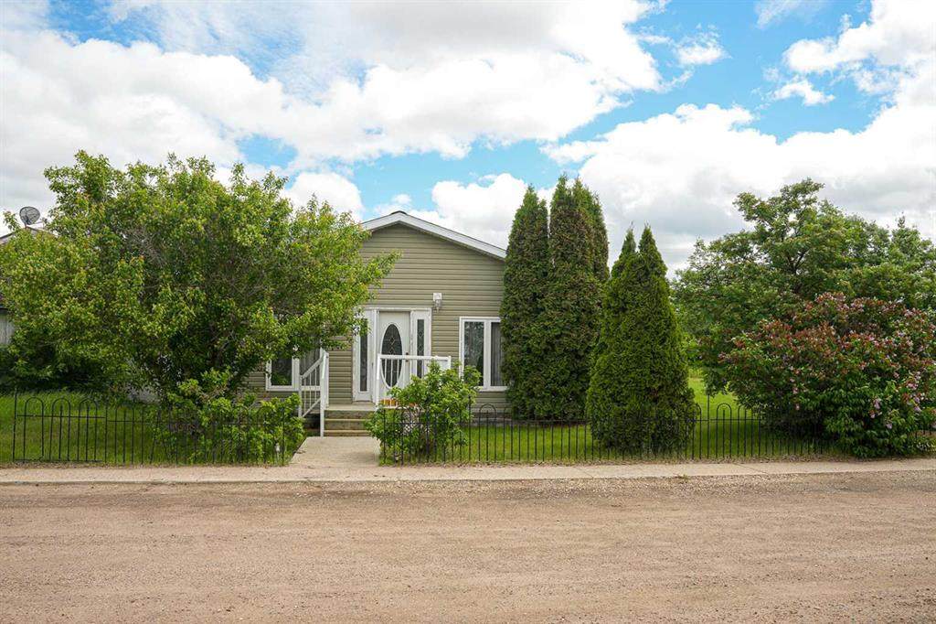 4927 51 Street - Photo 1