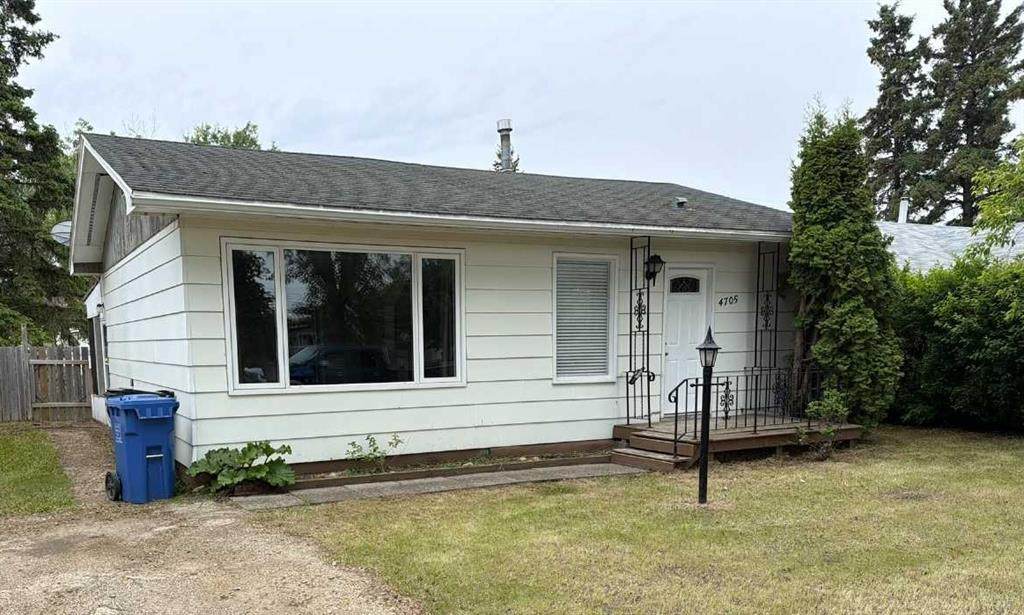 4705 53 Avenue - Photo 1