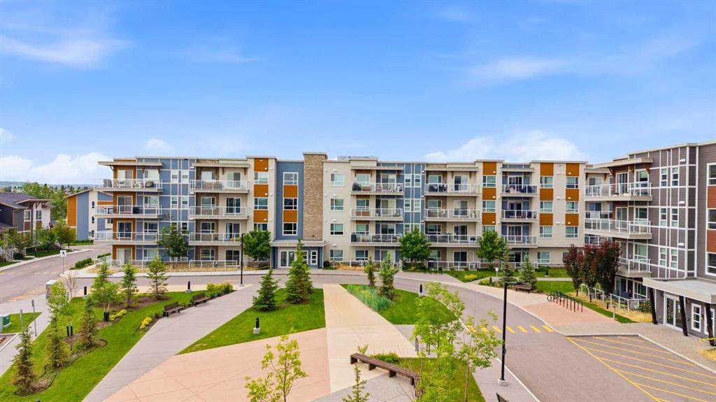 370 Harvest Hills Common - Photo 1