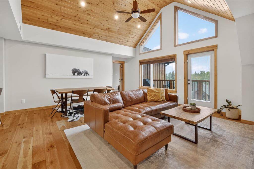 707 Spring Creek Drive - Photo 1