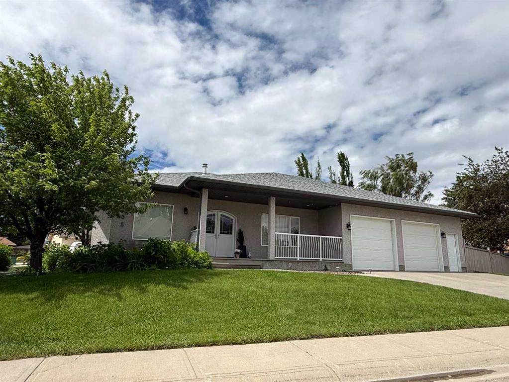 201 Aspen Way - Photo 1