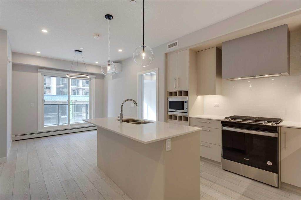 8370 Broadcast Avenue - Photo 1