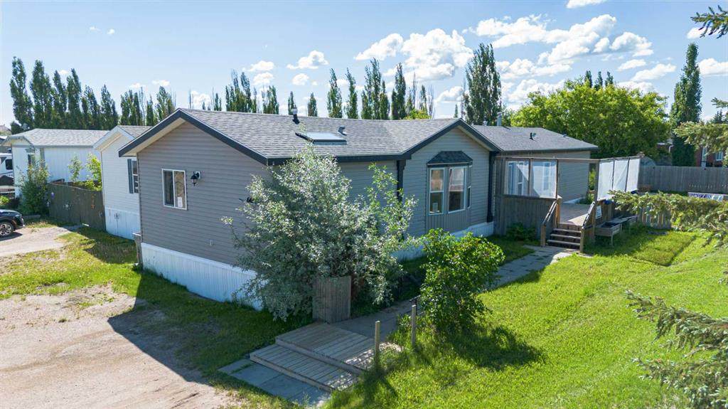 6013 54 Ave Close - Photo 1
