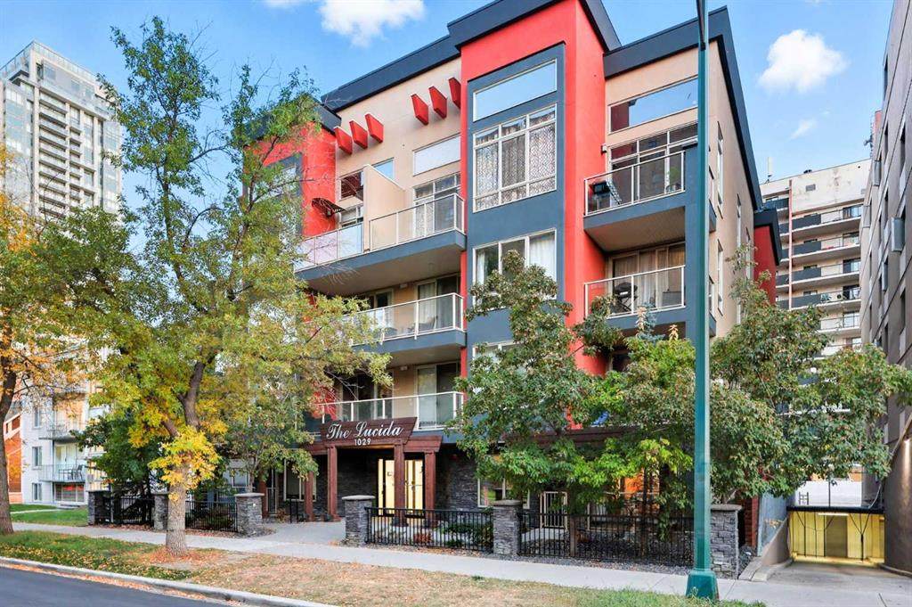 1029 15 Avenue - Photo 1